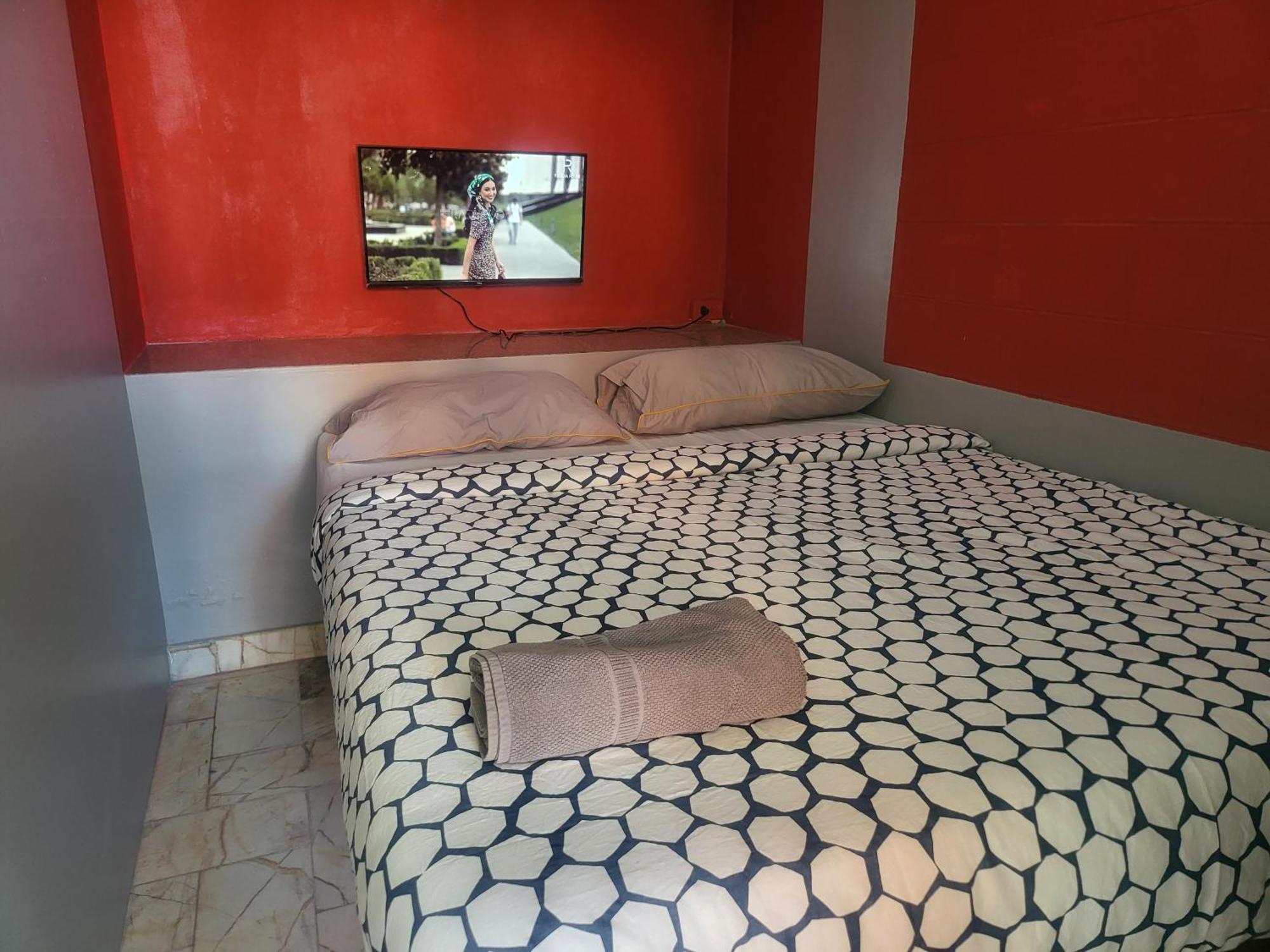 Entropy Apartment Hotel Patong Room photo